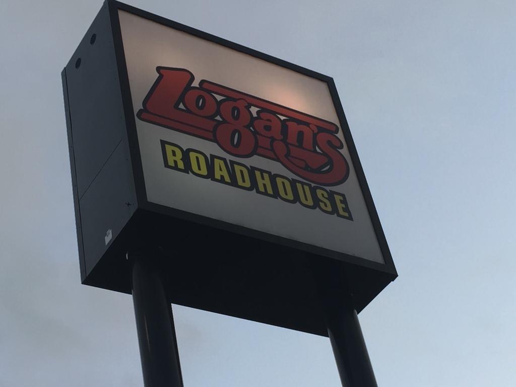 Logan`s Roadhouse