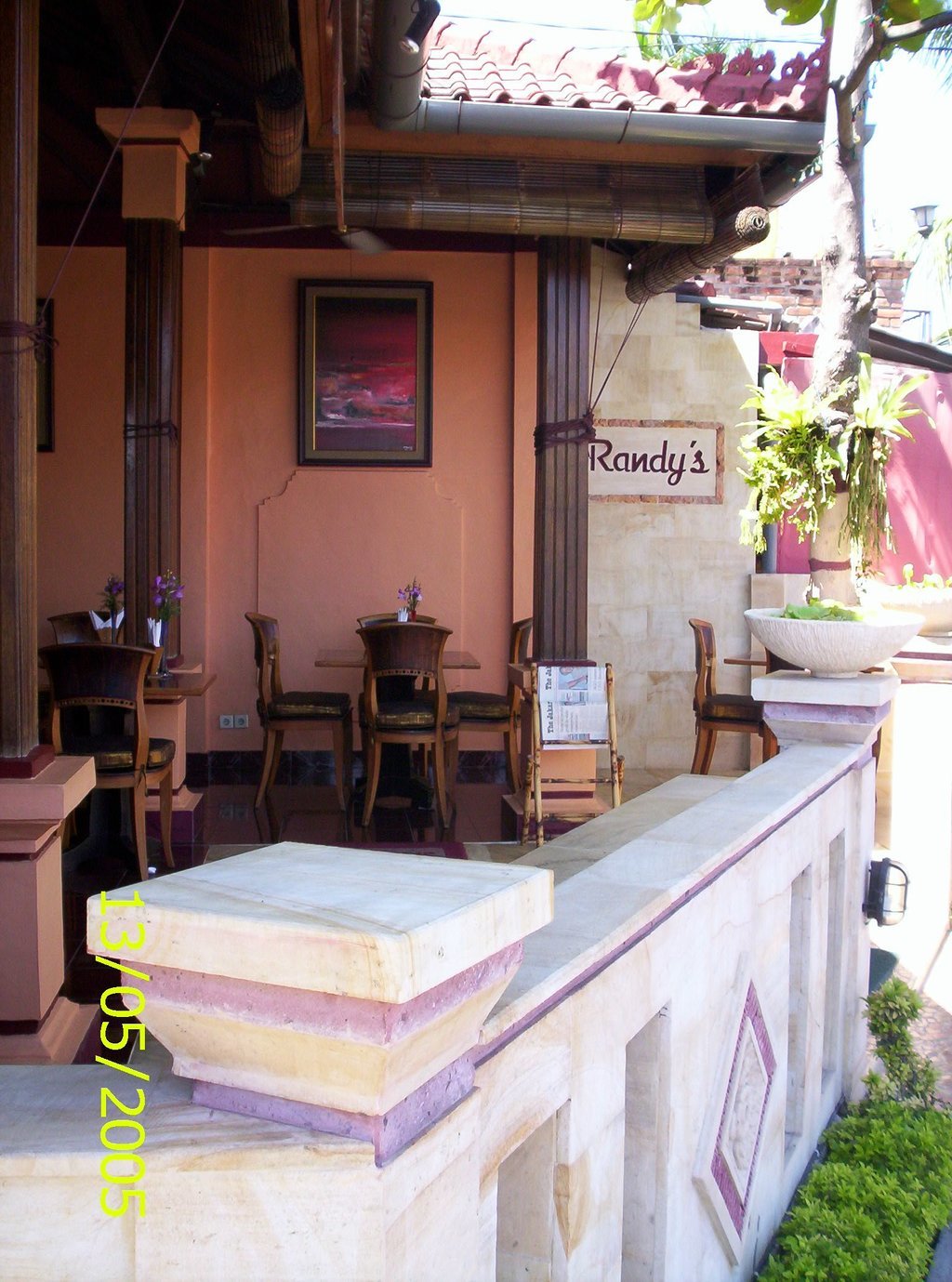 Randy`s Cafe Bar & Restaurant
